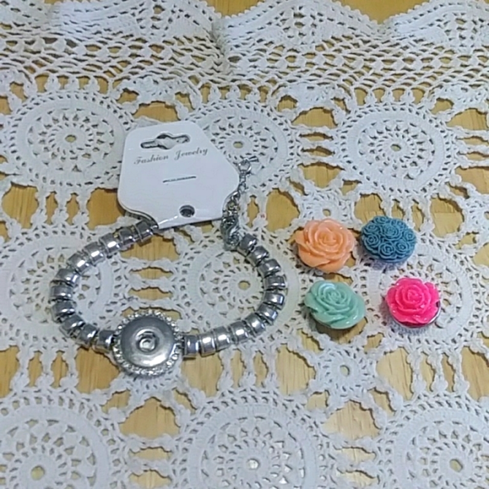 Snap Jewelry bracelet with roses snap buttons